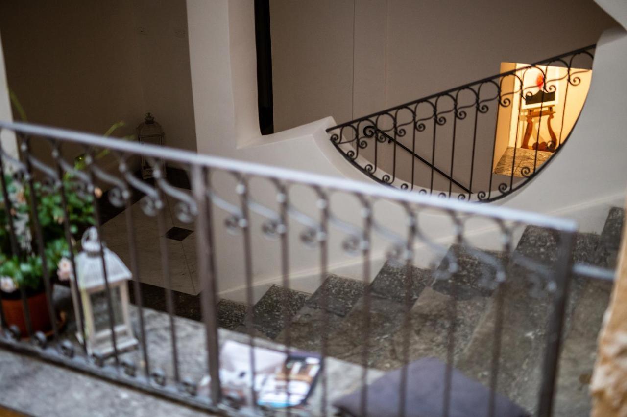 Palazzo Del Poeta - Dimora Contemporanea Hotell Palermo Eksteriør bilde