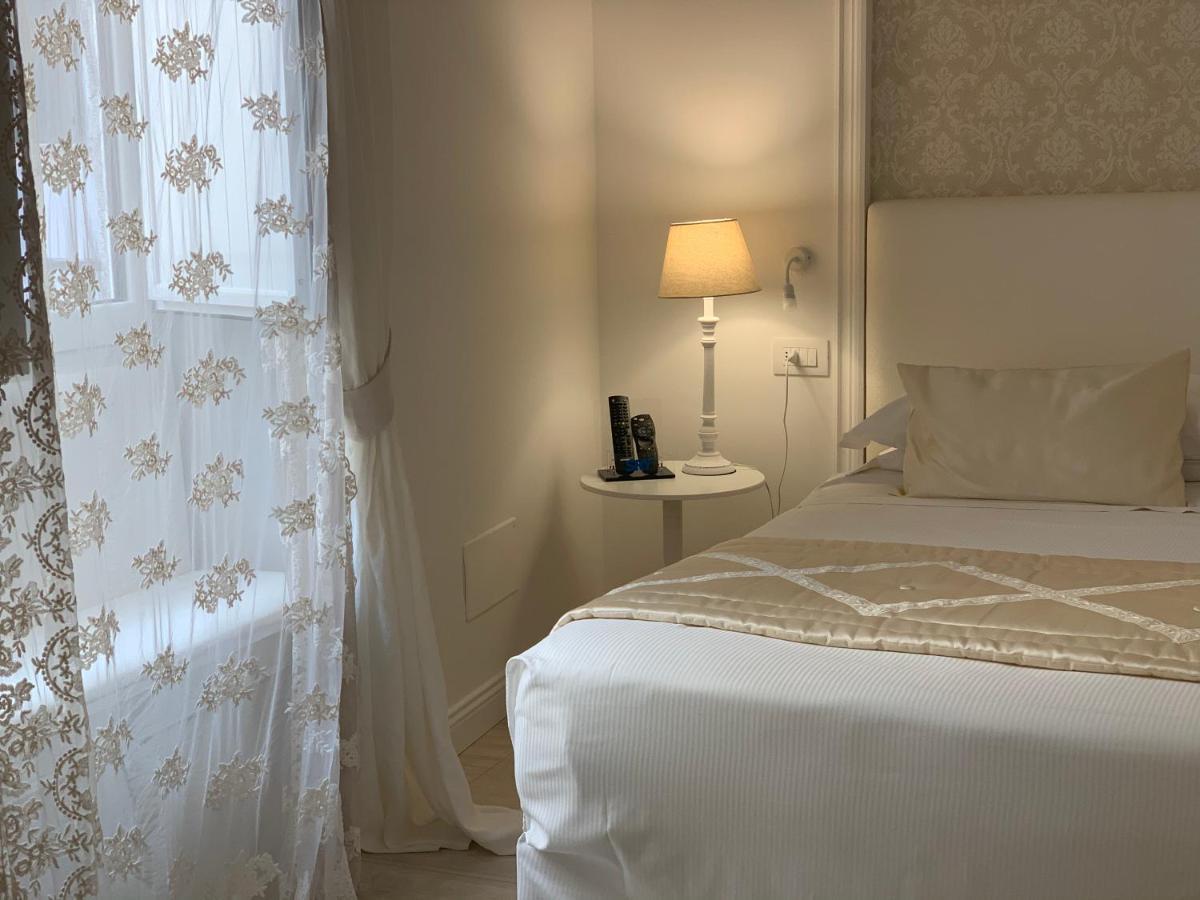 Palazzo Del Poeta - Dimora Contemporanea Hotell Palermo Eksteriør bilde